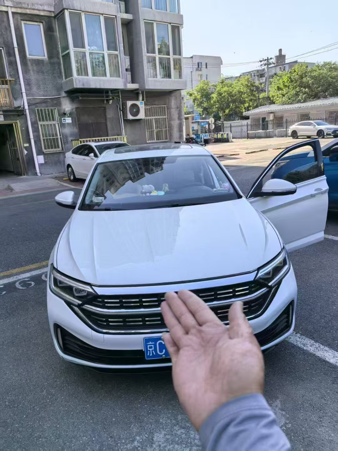 23款速腾330 1.5TSI DSG卓越版