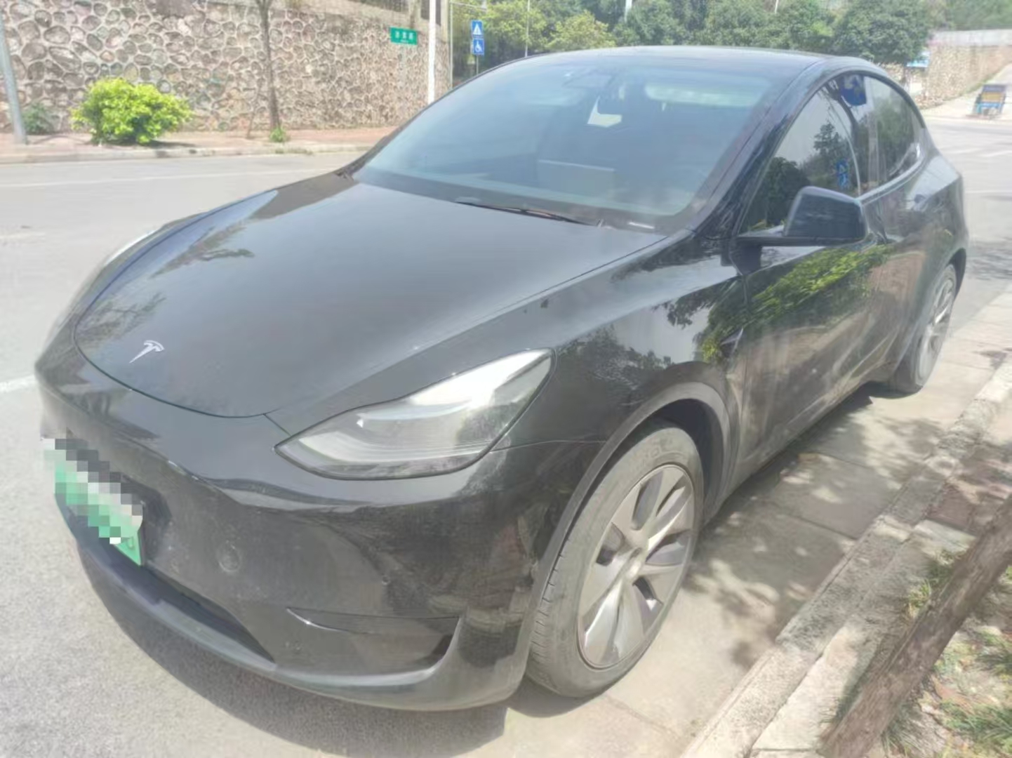 2022款特斯拉Model Y 后轮驱动版