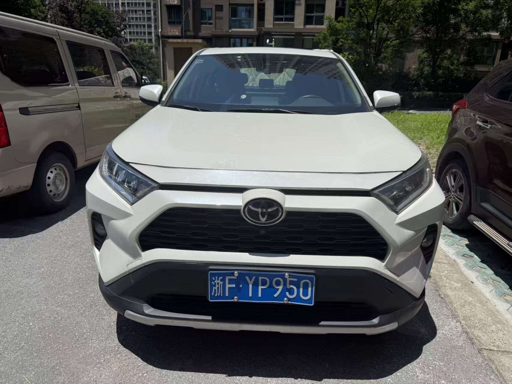 丰田RAV4荣放2020款RAV4荣放2.0LCVT两驱风尚版