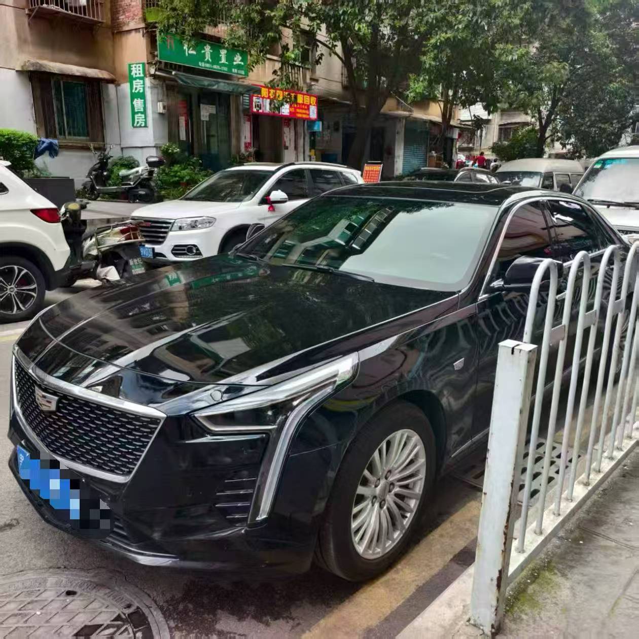 2021款凯迪拉克ct6 28T精英型