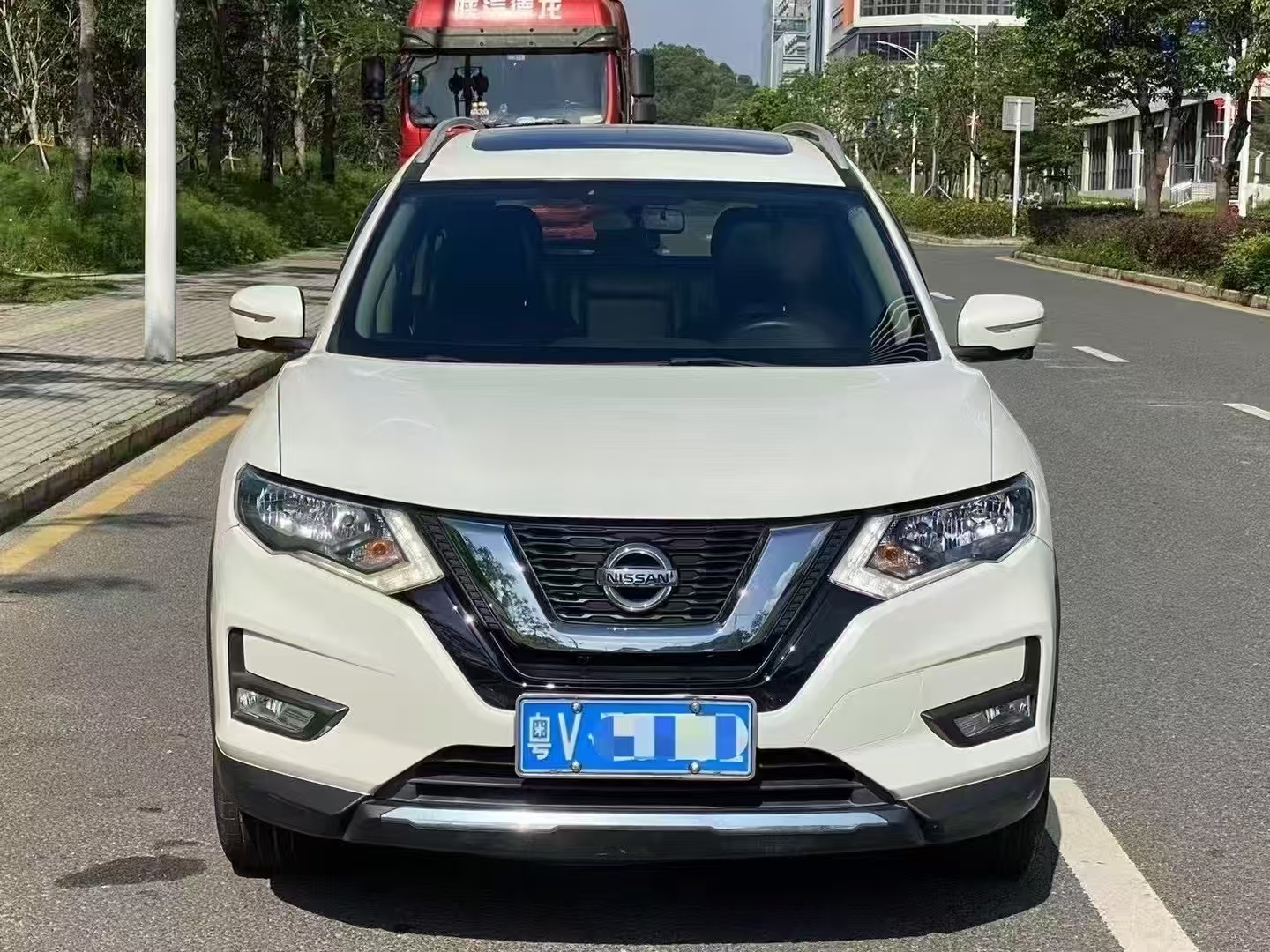 日产奇骏2019款奇骏2.5LCVT智联领先版4WD