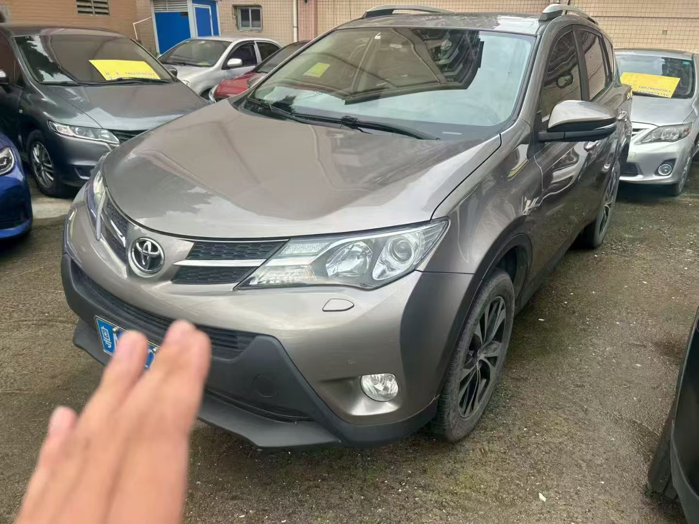 2015款丰田荣放 四驱精英版2.5L