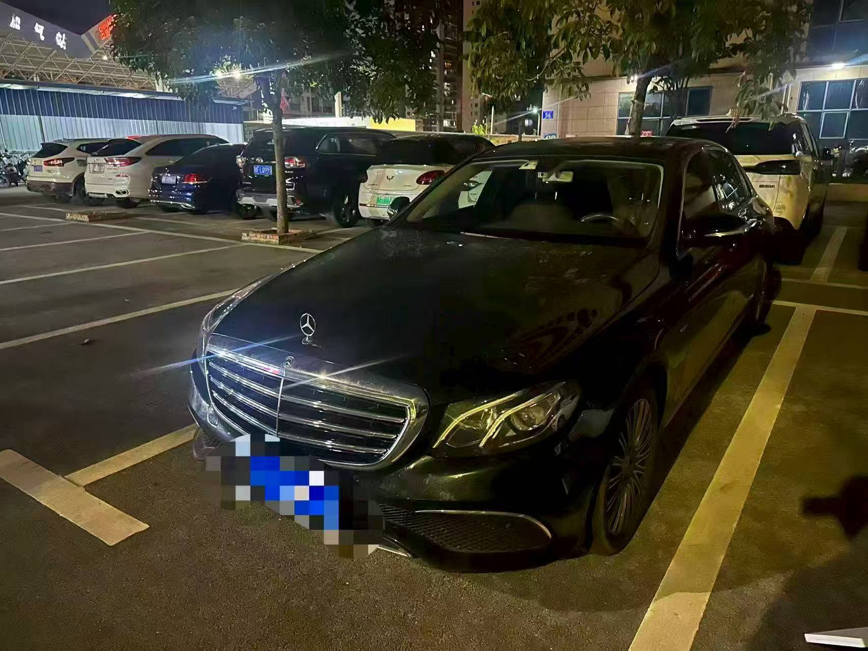 2020款奔驰改款E300L高配殊享版