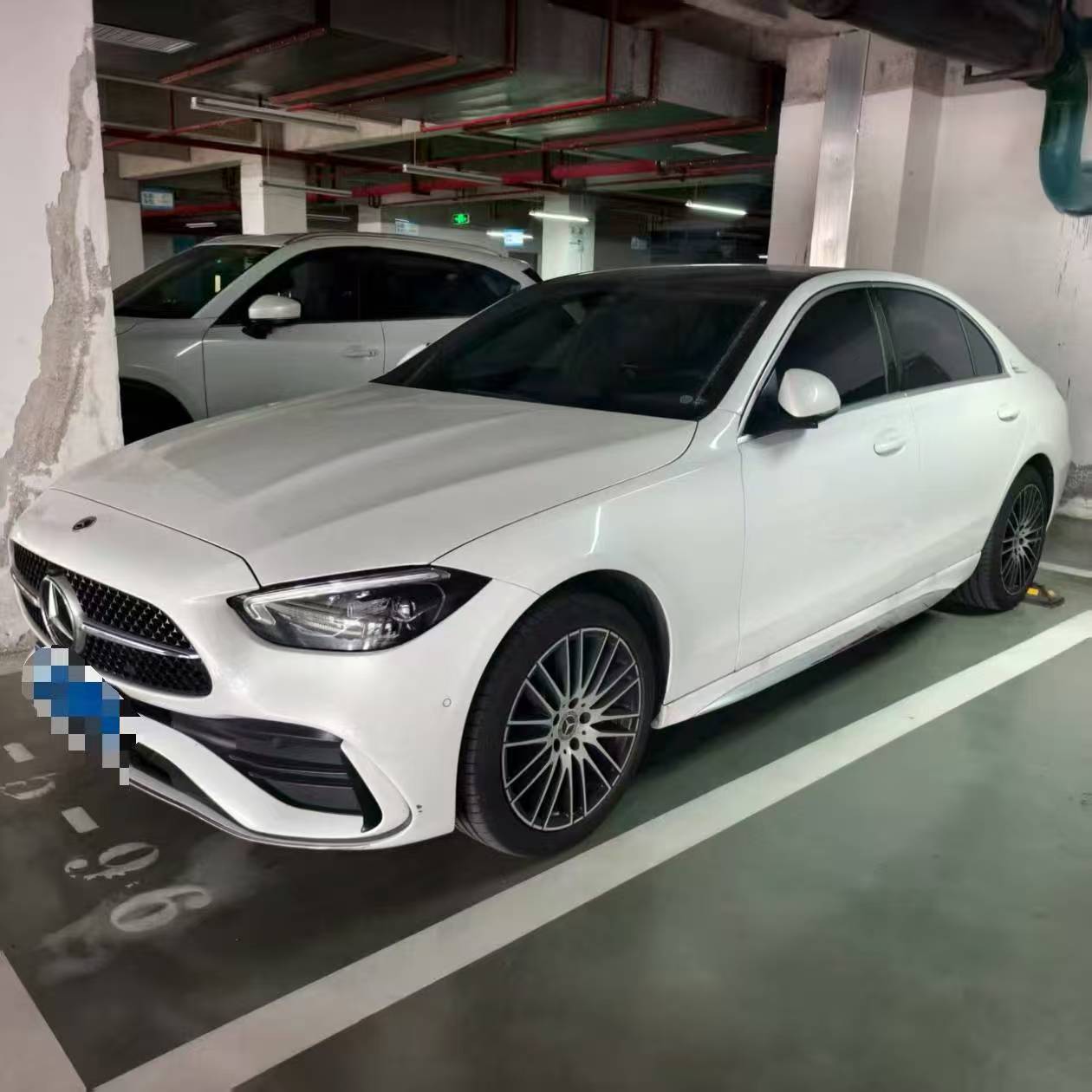 2022款奔驰C260L改款运动版