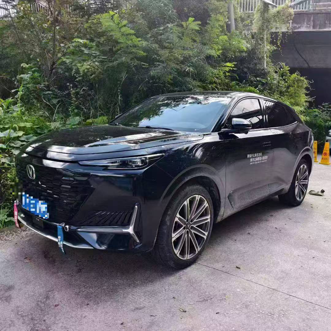 2021款长安UNI-K2.0T尊贵型