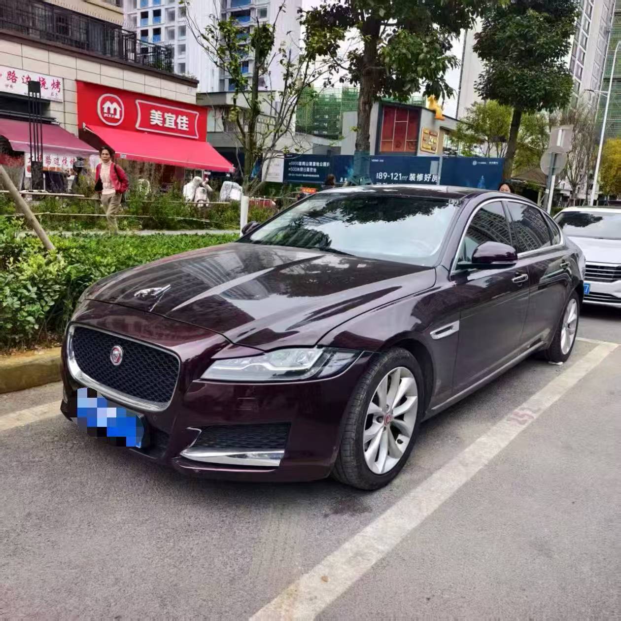 2019款捷豹XFL 2.0T 250PS 两驱豪华版