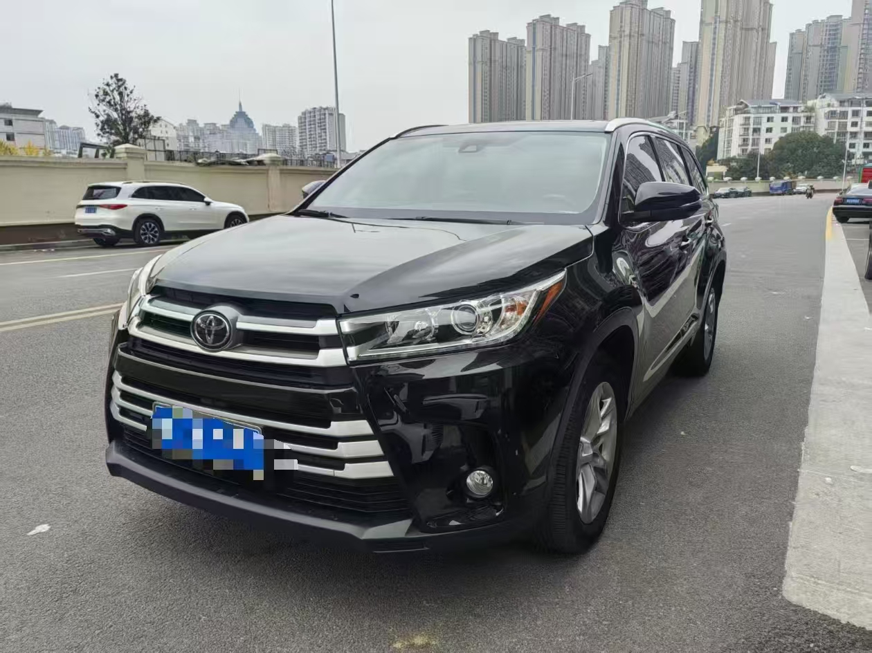 2018款丰田 汉兰达2.0T四驱豪华版7座