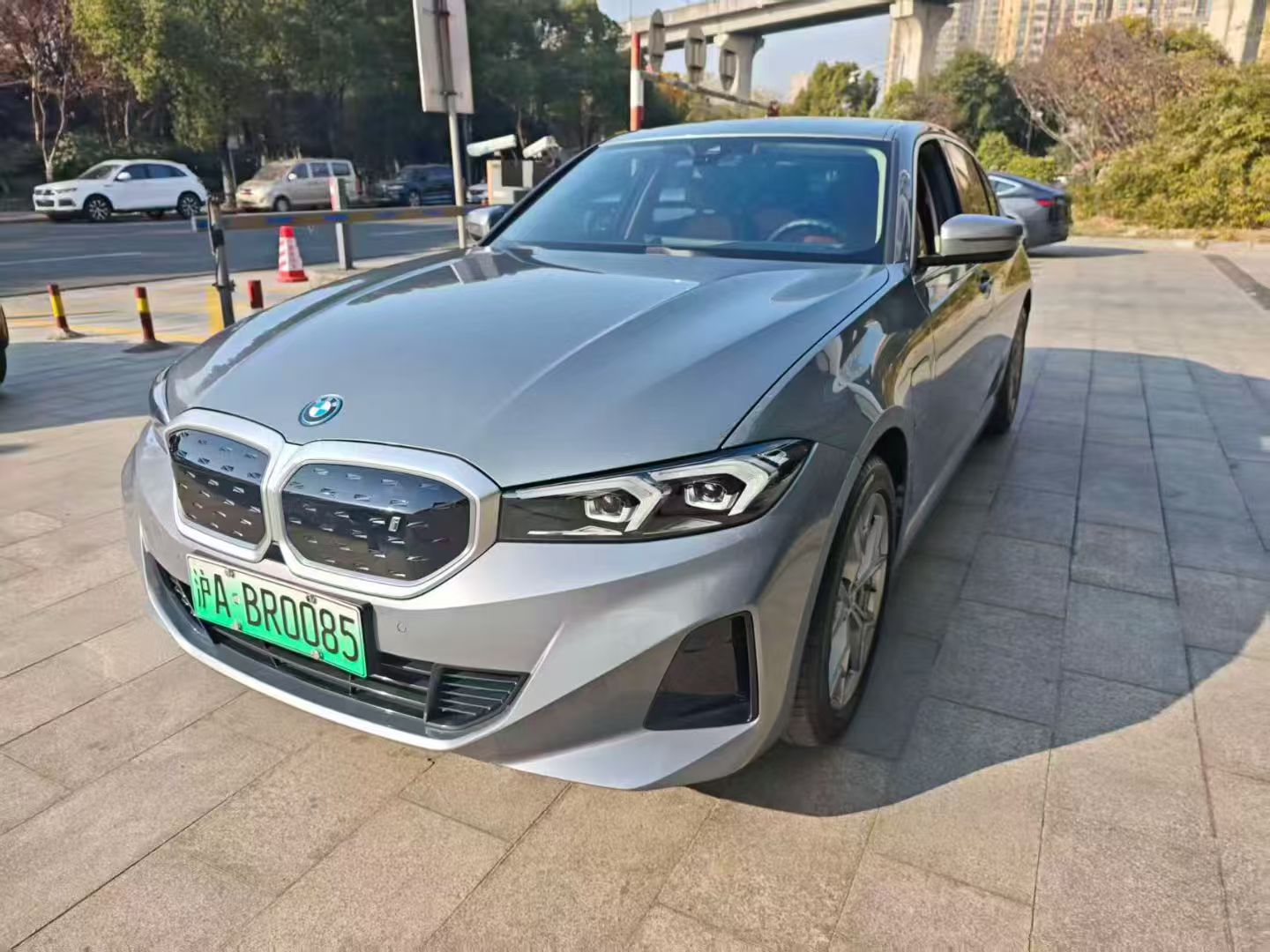 宝马宝马i32022款宝马i3eDrive35L