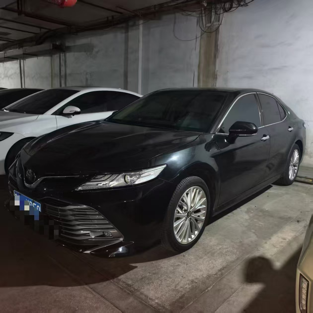 2019款丰田凯美瑞2.5G豪华版