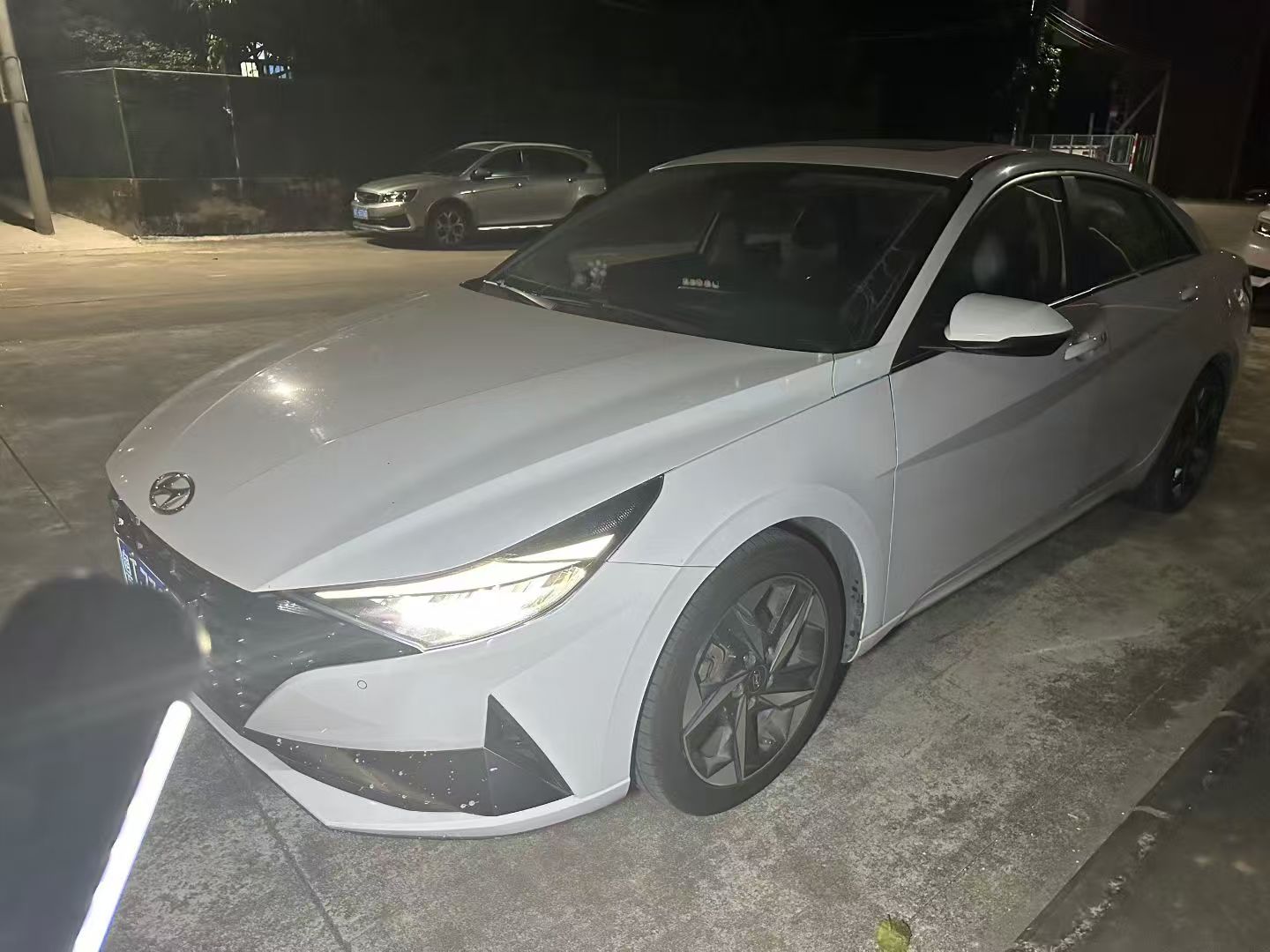 现代伊兰特2021款伊兰特1.5LCVTGLX精英版