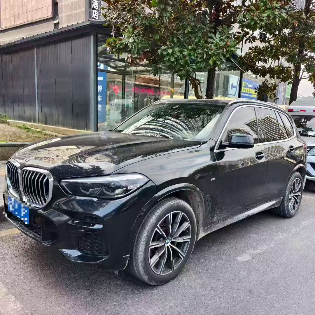 2021款改款宝马x5 xDrive30i M运动套