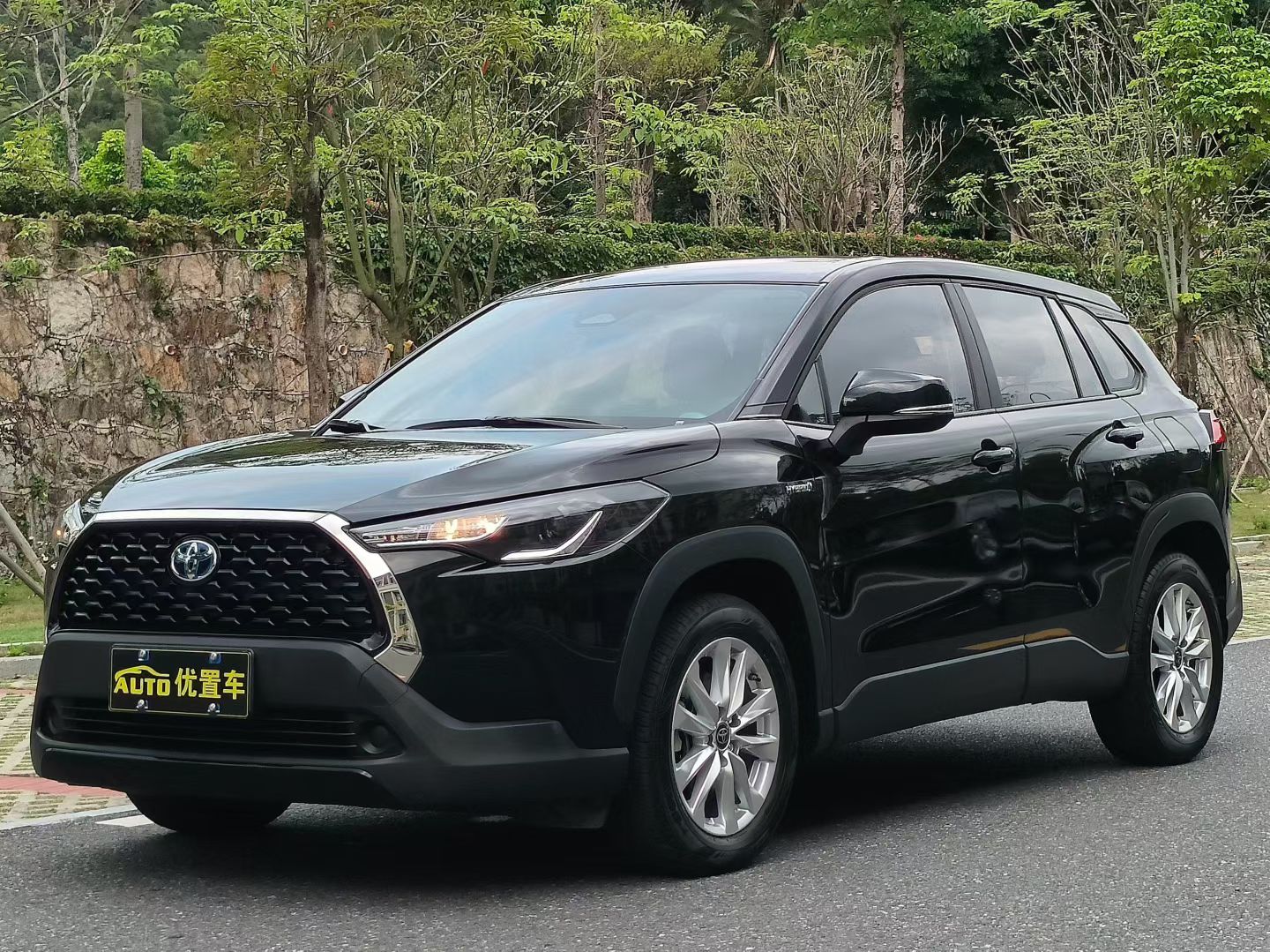 2023款丰田卡罗拉锐放双擎 2.0L先锋版