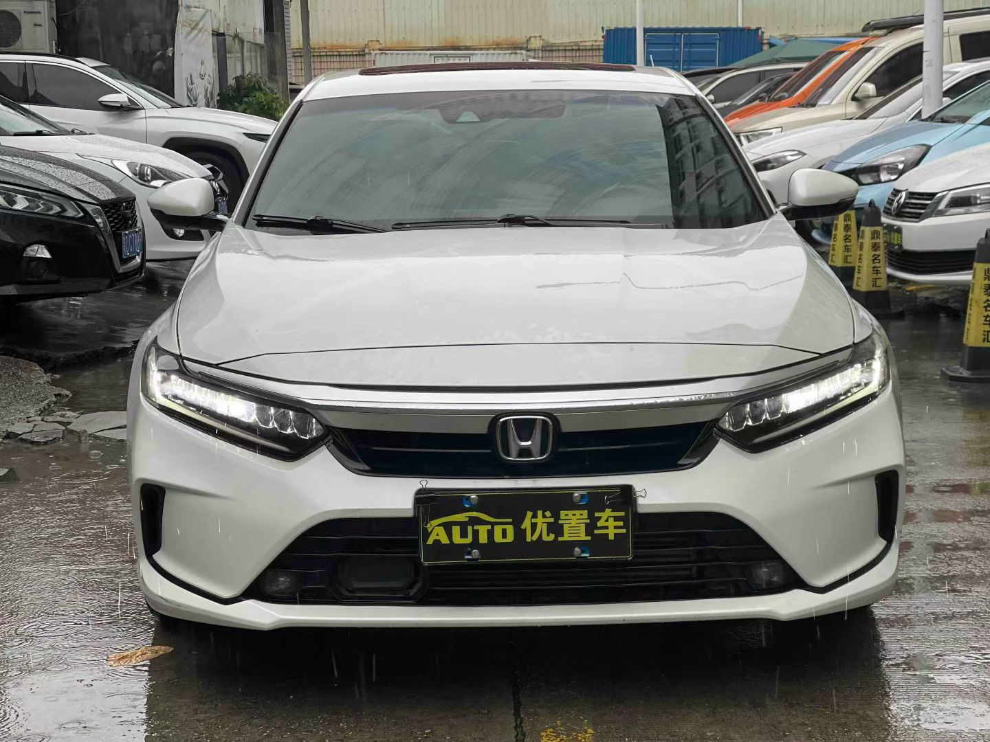 2022款本田英仕派1.5T精致版