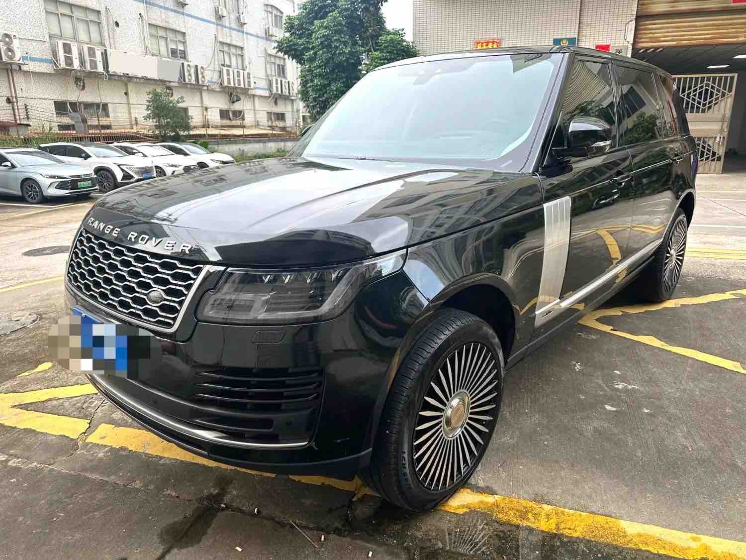 2021款揽胜(进口)3.0L6传世加长经典版