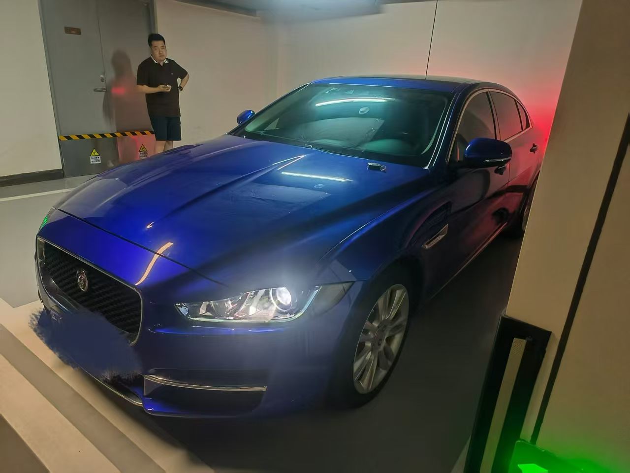 18款  捷豹 XEL  2.0T  200PS  尊享