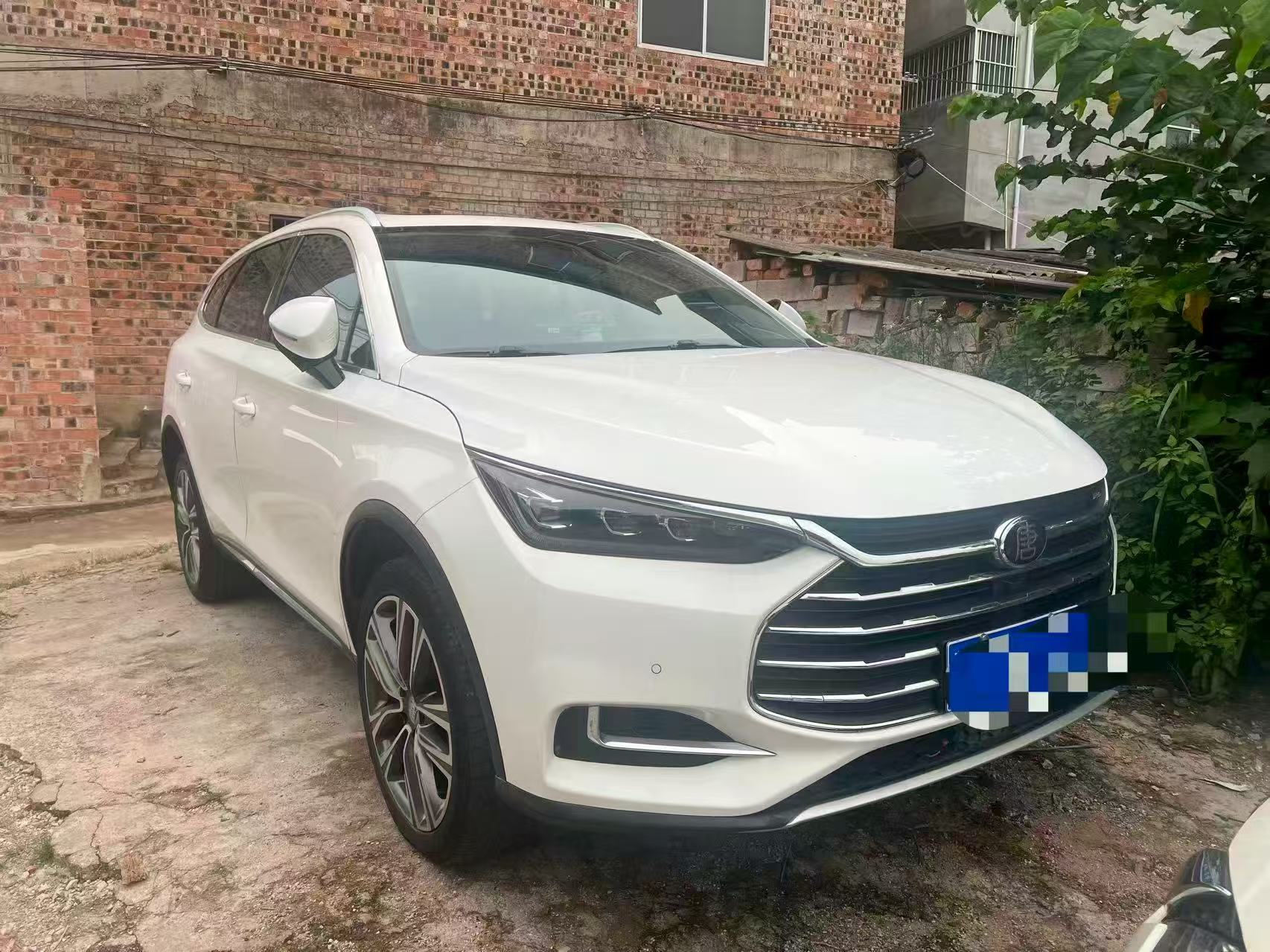 2018款比亚迪唐自动智联尊贵型7座