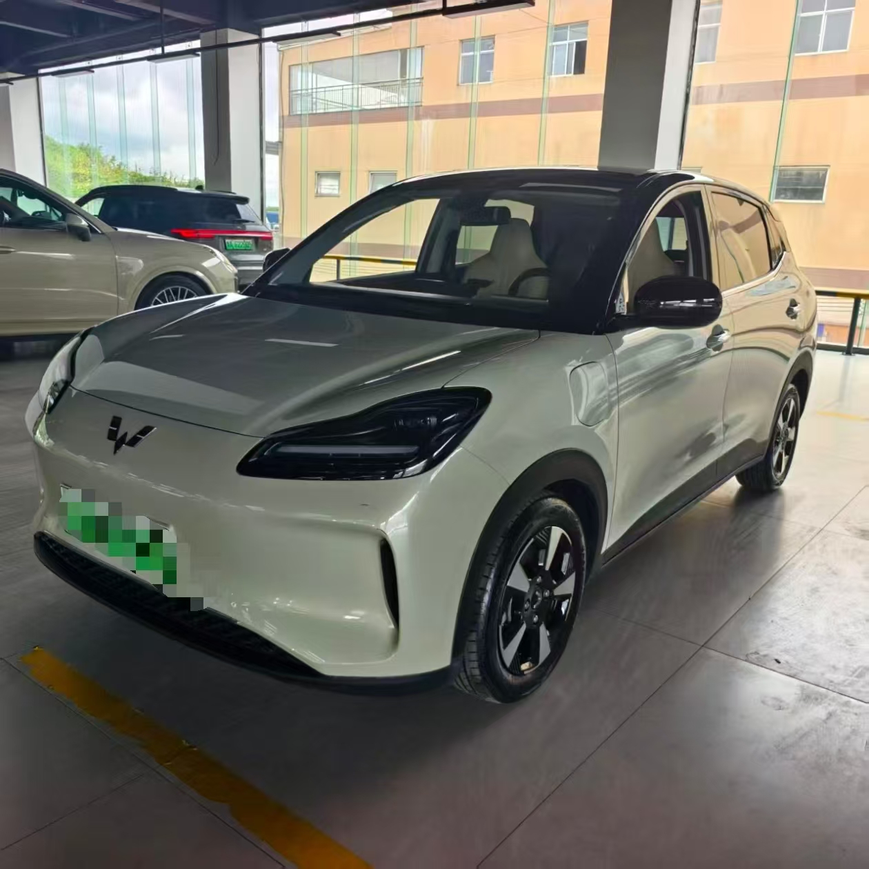 2024款五菱缤果Plus510km五座版